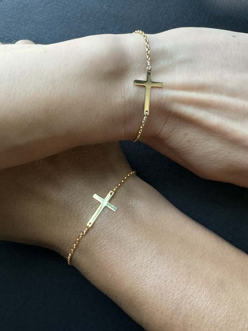 Cross Chain Bracelet - LeSilveStone