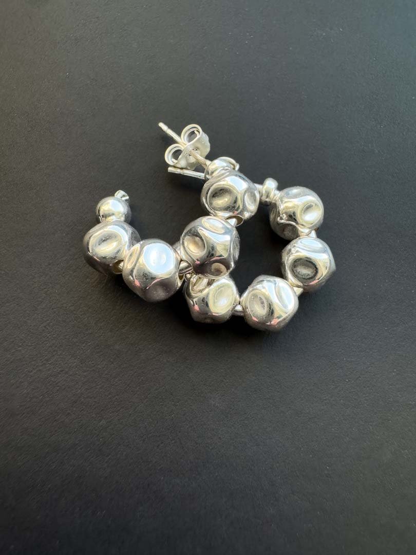 Small Baroque Bead Chunky Hoop Earrings - LeSilveStone