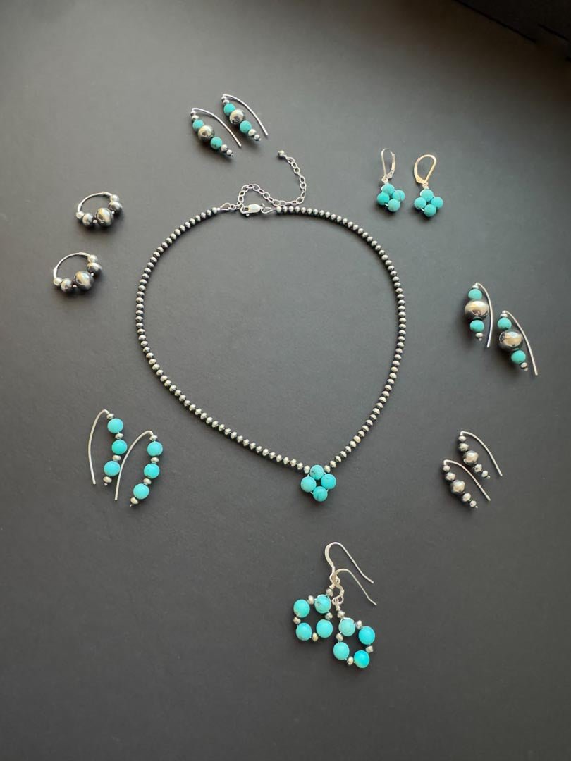 Turquoise Clover Navajo Pearl Style Necklace in Sterling Silver, 3 mm - LeSilveStone