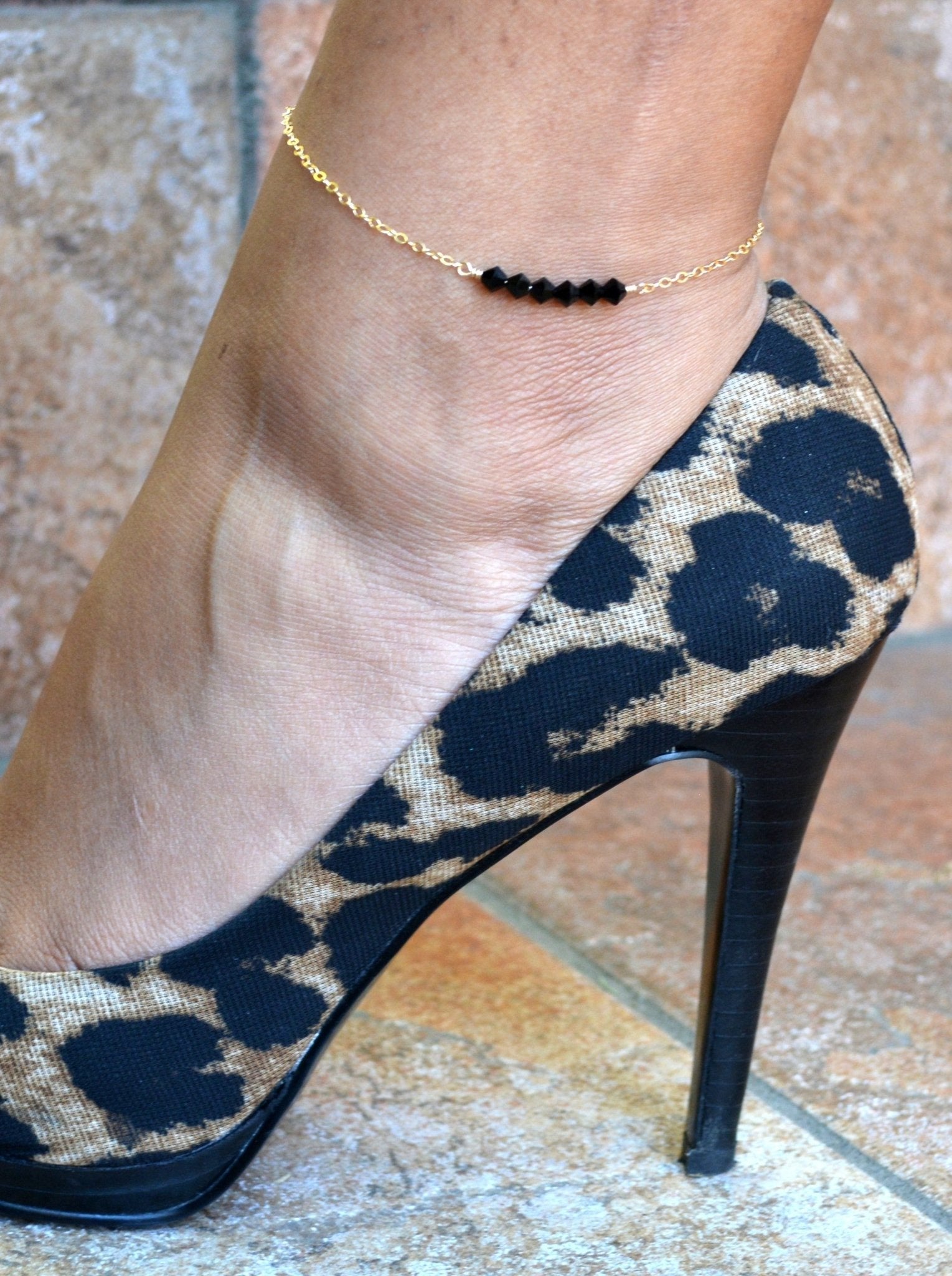 Dainty Chain Anklet with Swarovski® Crystals - LeSilveStone
