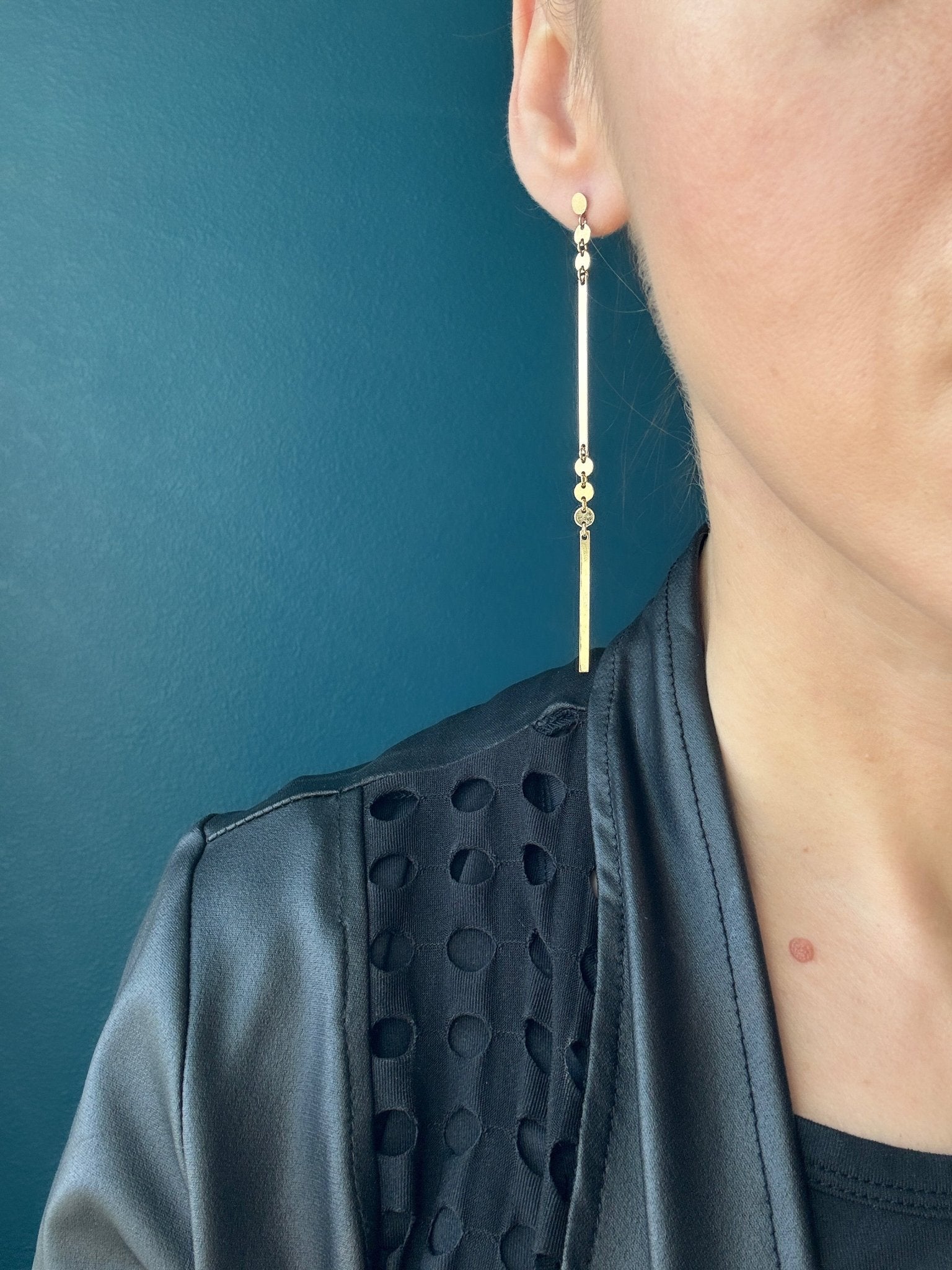 Skinny Extra Long Geometric Post Earrings - LeSilveStone