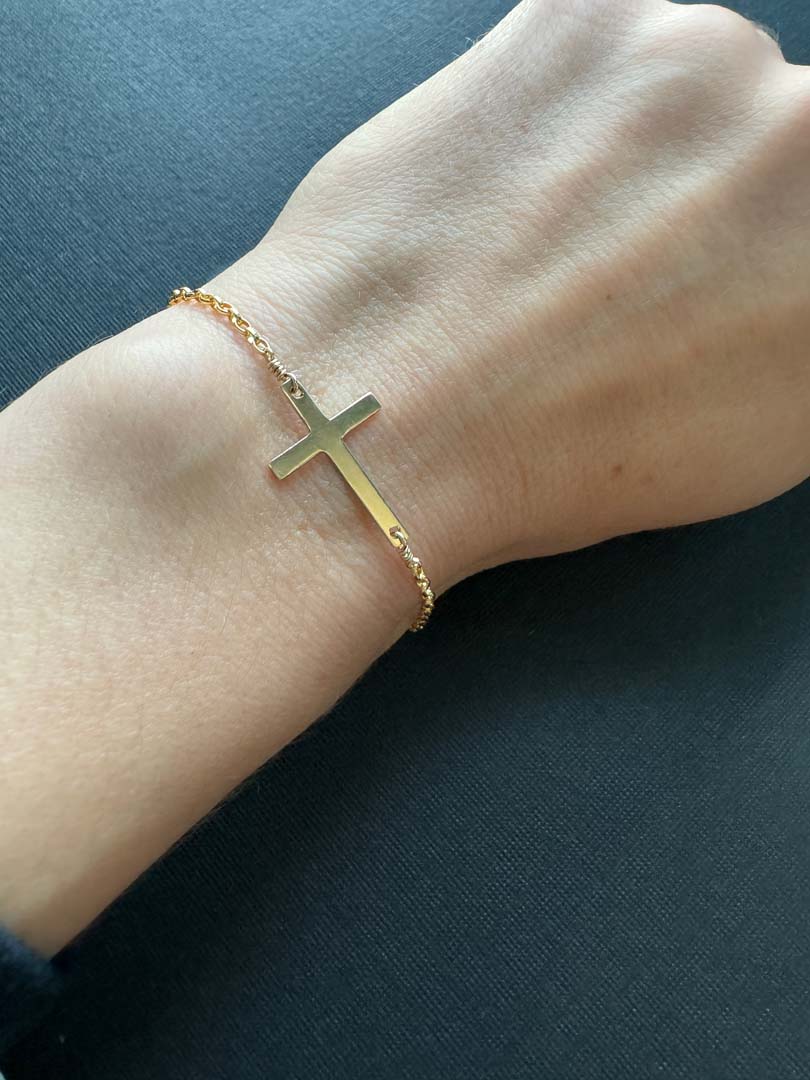 Cross Chain Bracelet - LeSilveStone