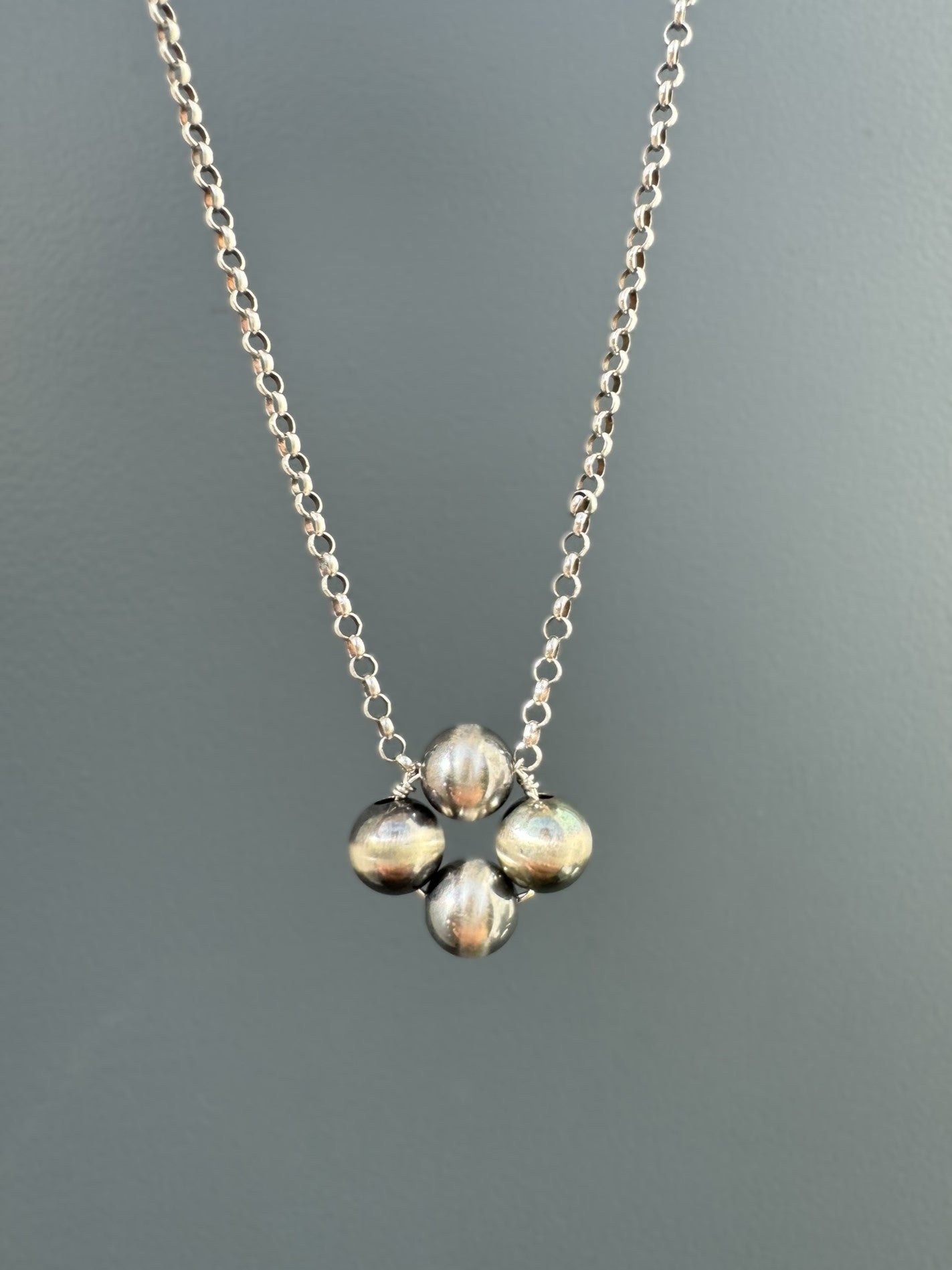 Floating Clover Necklace in Sterling Silver, L - LeSilveStone