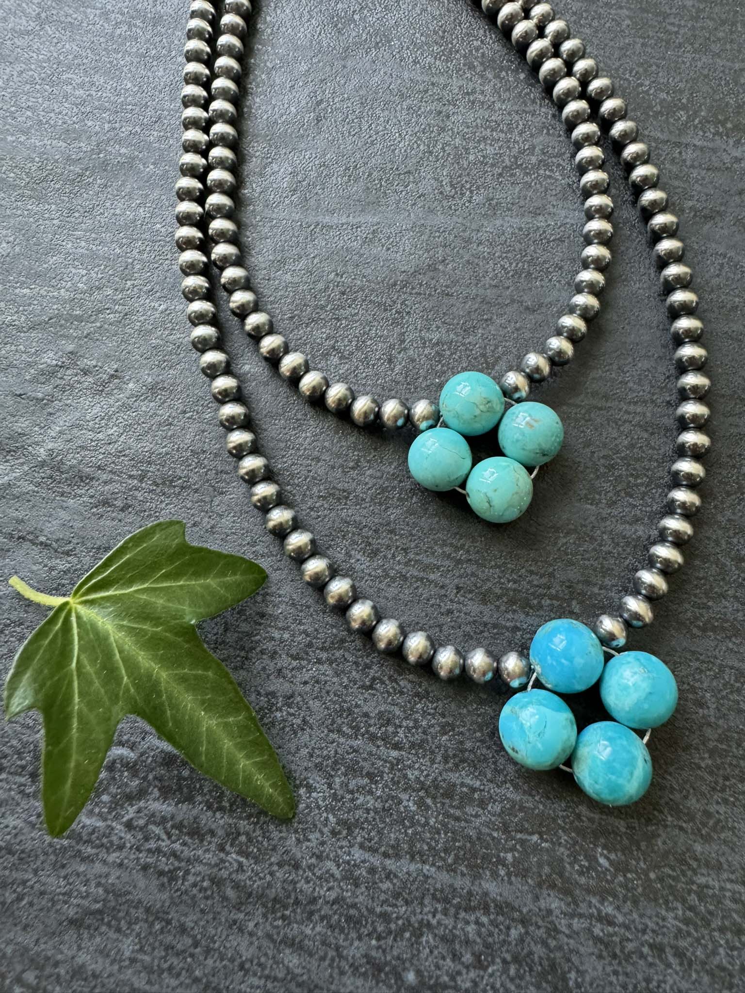Turquoise Clover Navajo Pearl Style Necklace in Sterling Silver, 4 / 8 mm - LeSilveStone