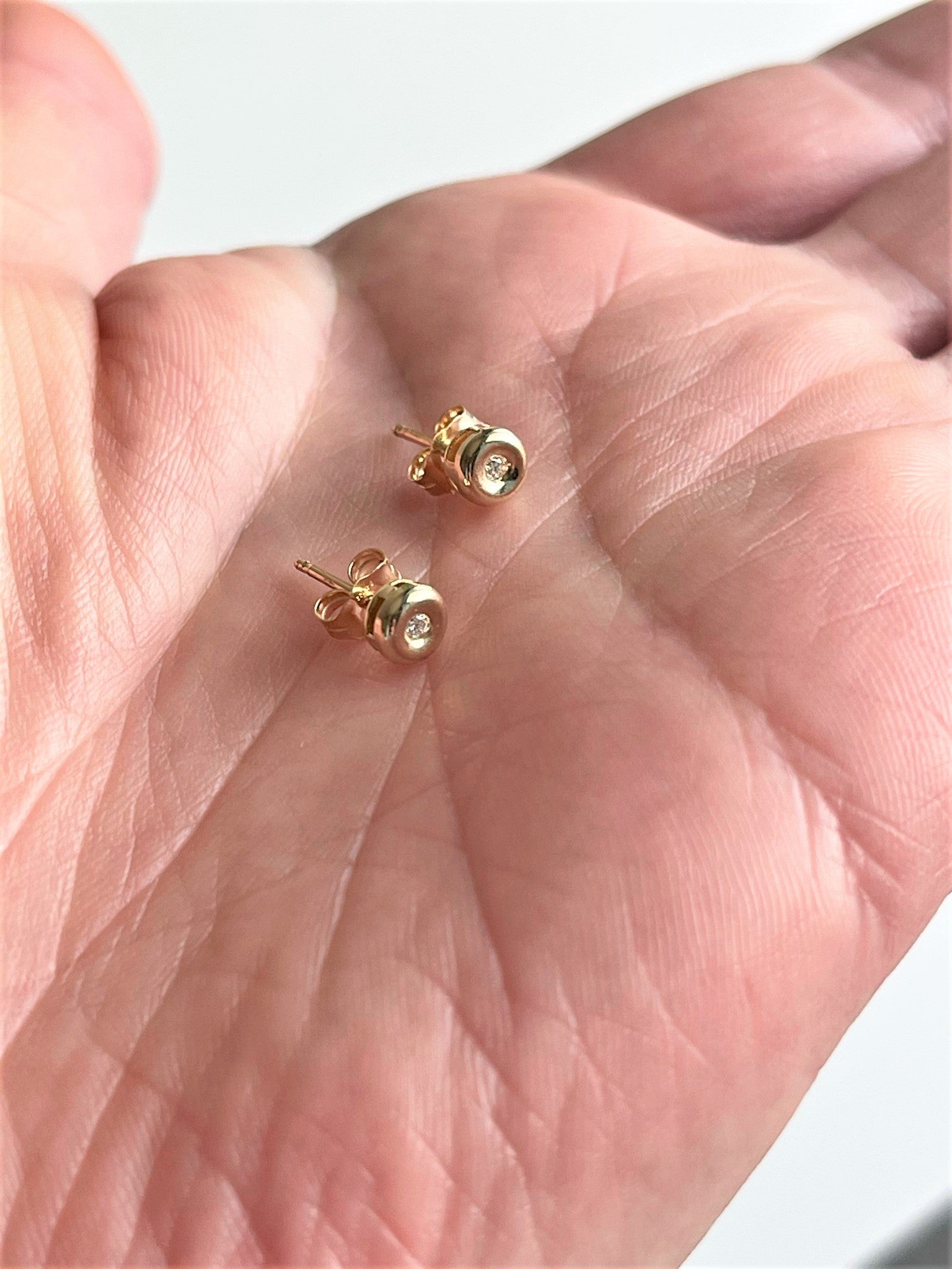 14K Gold Diamond Stud Earrings - LeSilveStone